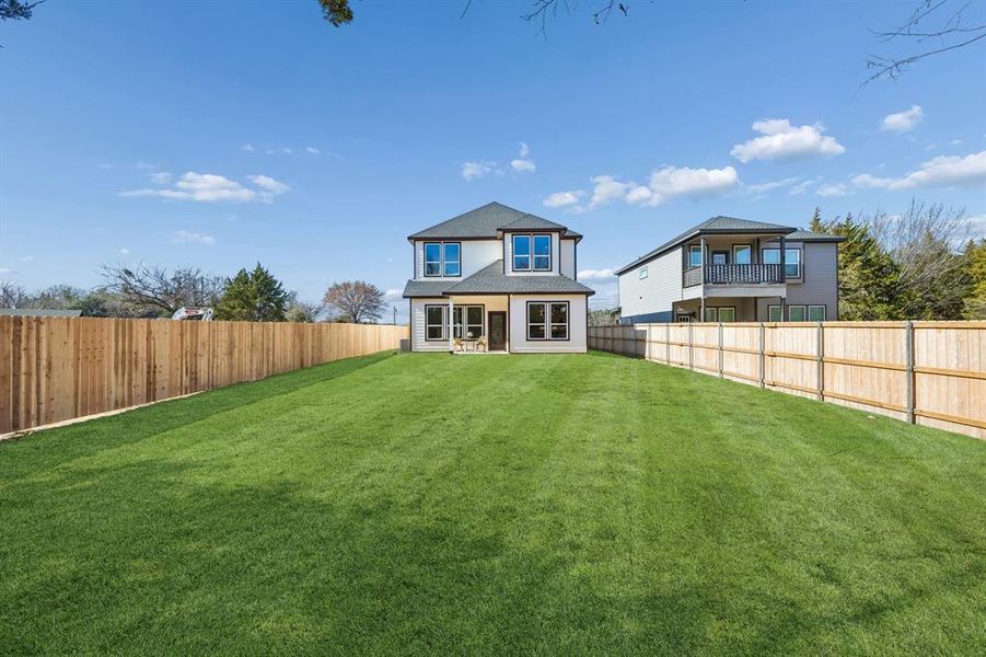 Exterior details and patio area of a home in , Ennis (Image 23).