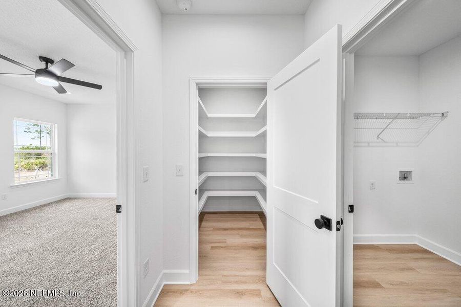 Spacious, unfurnished interior of a new home in , Sanderson (Image 28).