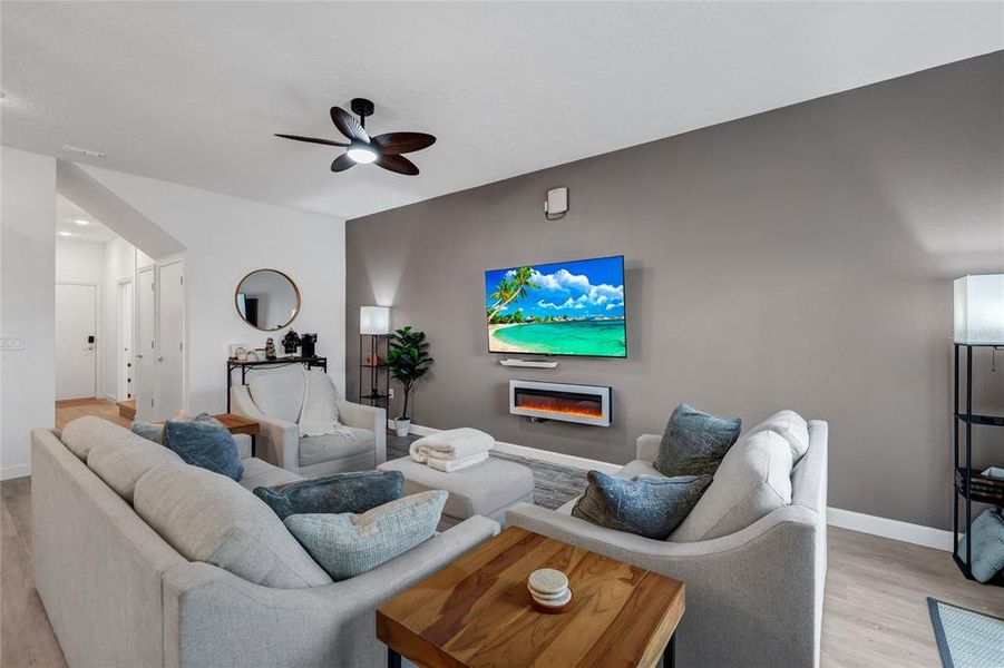 Furnished interior view inside a new home in , Davenport (Image 6).