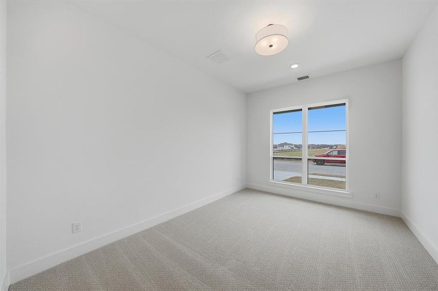 Spacious, unfurnished interior of a new home in , Prosper (Image 22).