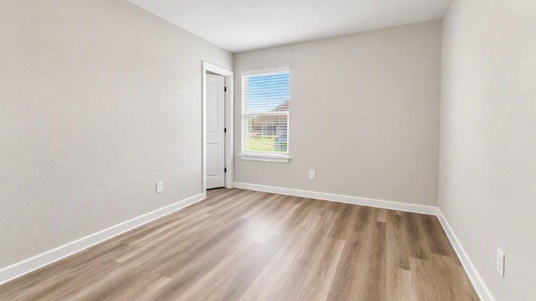 Spacious, unfurnished interior of a new home in Royal Oak South, Corpus Christi (Image 11).