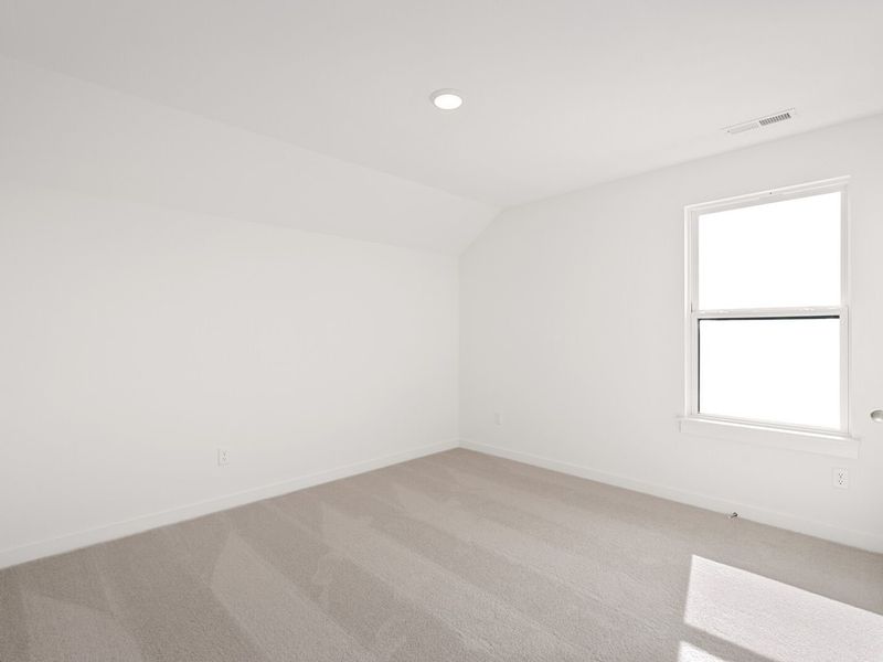 Spacious, unfurnished interior of a new home in Benders Cove, Mount Juliet (Image 38).