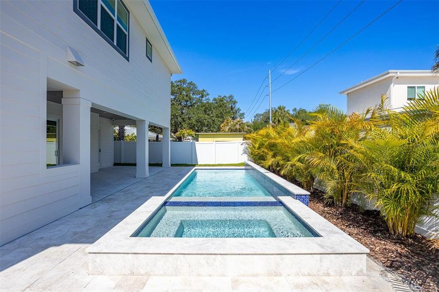 Exterior details and patio area of a home in , Tampa (Image 33).