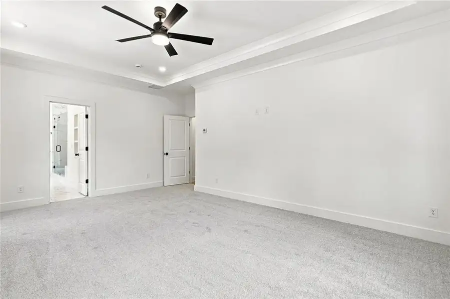 Spacious, unfurnished interior of a new home in , Marietta (Image 22).