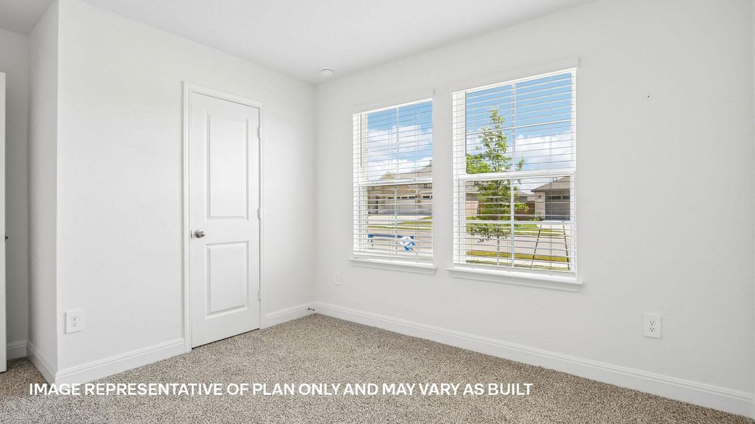 Representative unfurnished interior of a home built from the The Hudson by D.R. Horton in Riverview, Georgetown (Image 23).