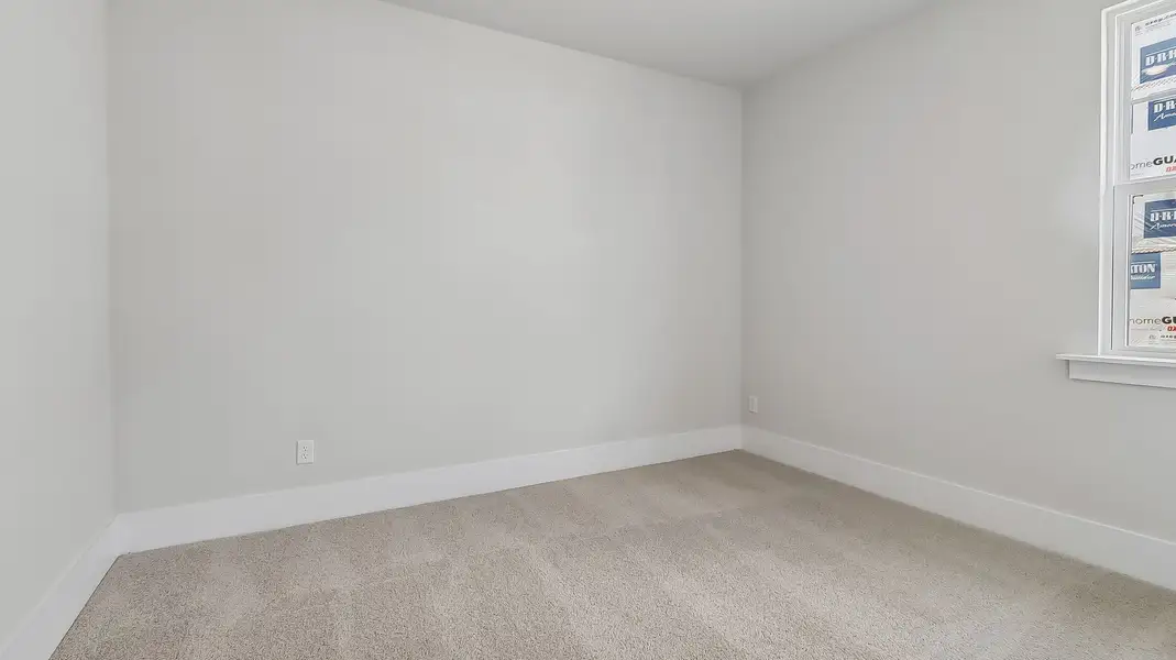 Spacious, unfurnished interior of a new home in Shell Pointe, Gilbert (Image 22).