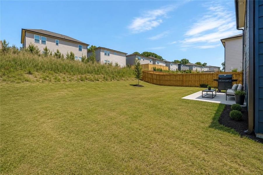 Exterior details and patio area of a home in Kingsley Creek, Lithonia (Image 27).