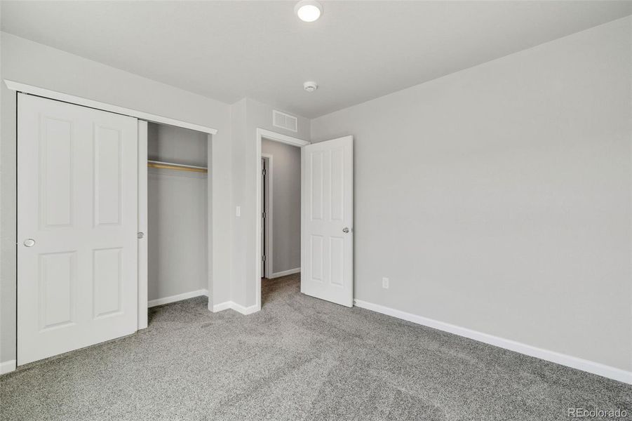 Spacious, unfurnished interior of a new home in Pintail Commons at Johnstown Village, Johnstown (Image 34).