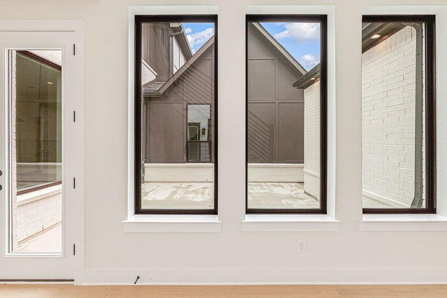Exterior details and patio area of a home in , Prosper (Image 4).