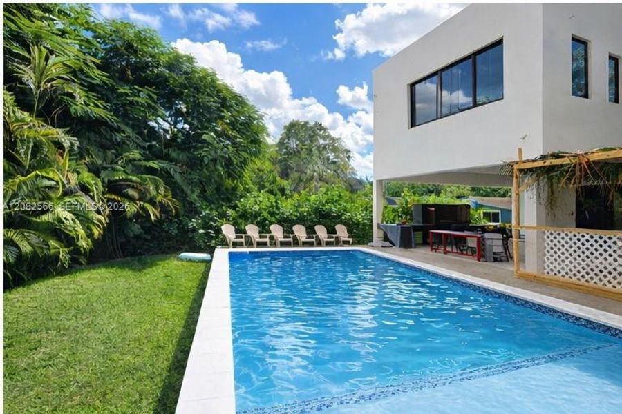 Exterior details and patio area of a home in , Dania Beach (Image 3). Exterior details and patio area of a home in , Dania Beach (Image 3).