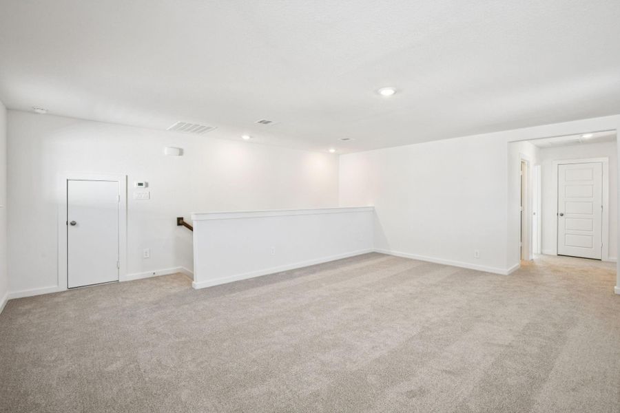 Spacious, unfurnished interior of a new home in Stewart's Ranch, Conroe (Image 40). Spacious, unfurnished interior of a new home in Stewart's Ranch, Conroe (Image 40).