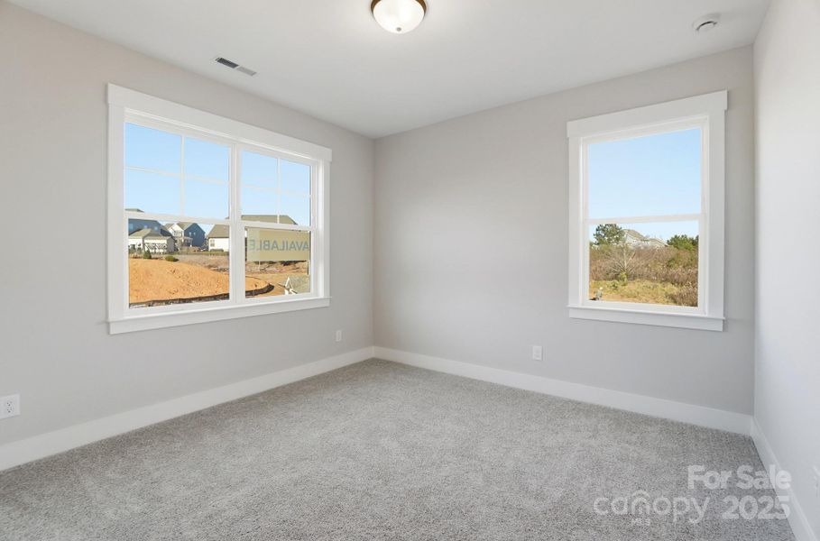 Spacious, unfurnished interior of a new home in Robinson Oaks, Gastonia (Image 28).