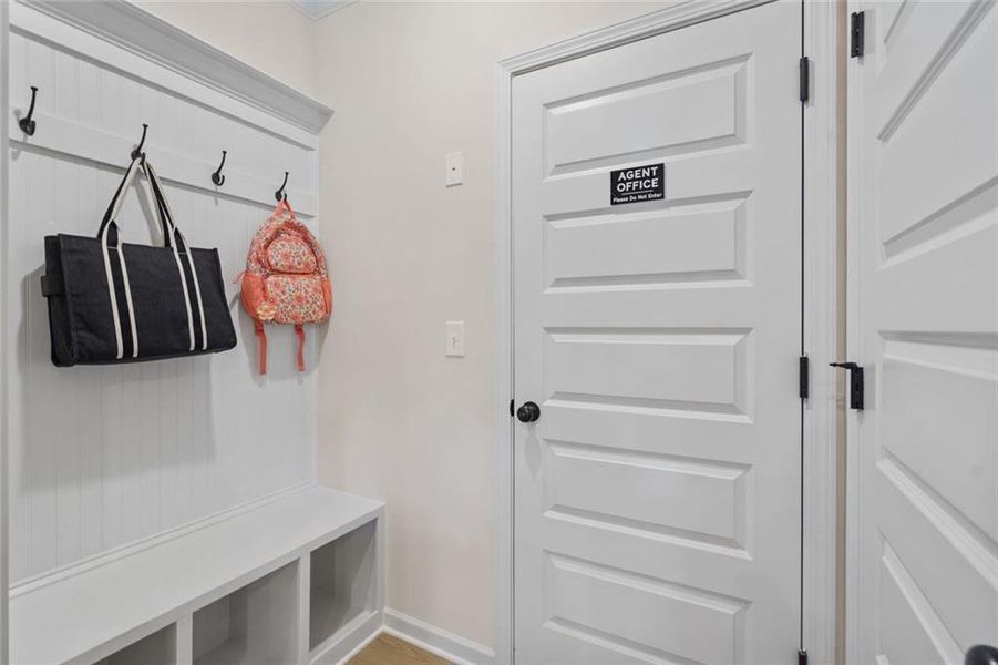 Furnished interior view inside a new home in Oakmont, Dallas (Image 4).