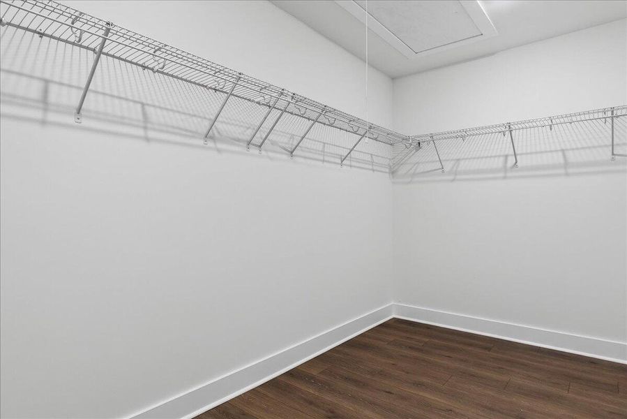 Spacious, unfurnished interior of a new home in The Coves at Lakes of Cane Bay, Summerville (Image 24).