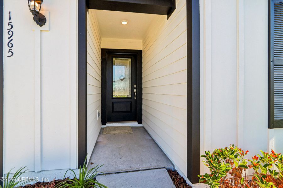 Exterior details and patio area of a home in , Jacksonville (Image 18).