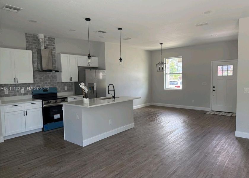 Furnished interior view inside a new home in , Port Charlotte (Image 3).