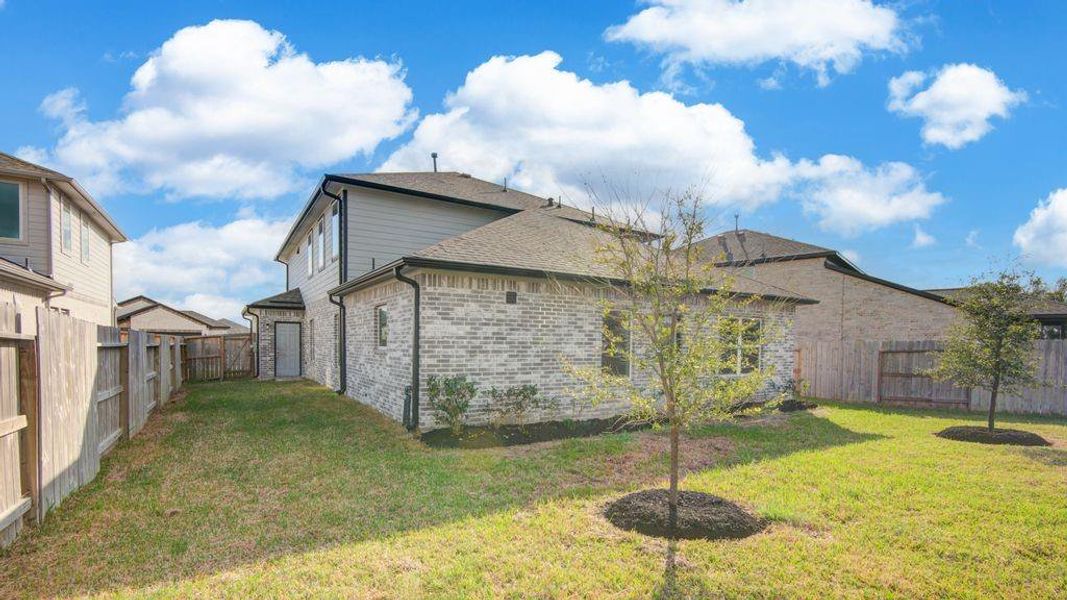Exterior details and patio area of a home in , Pearland (Image 24). Exterior details and patio area of a home in , Pearland (Image 24).