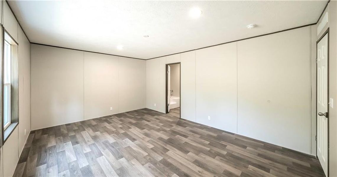 Spacious, unfurnished interior of a new home in , Carrollton (Image 15).