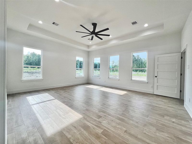 Spacious, unfurnished interior of a new home in , Dayton (Image 21).