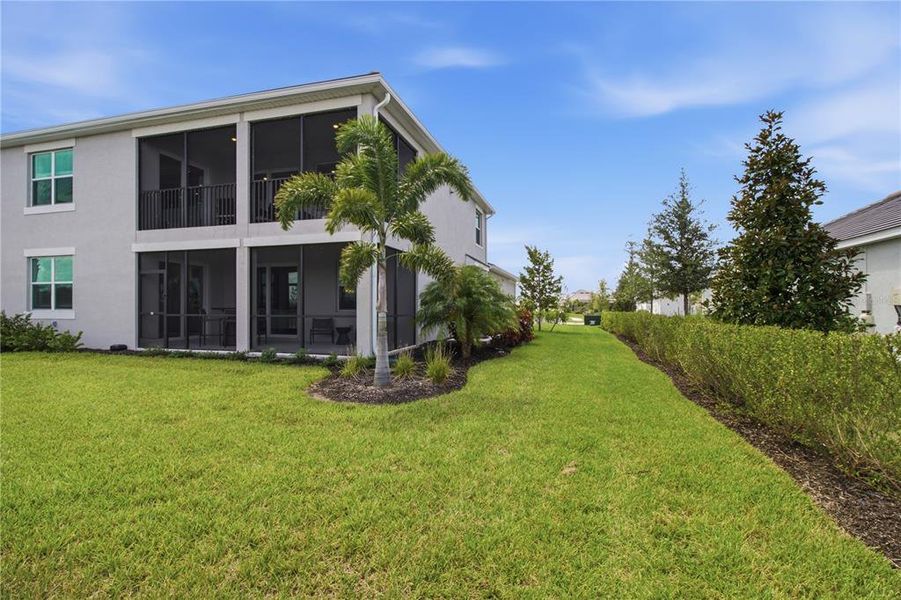 Exterior details and patio area of a home in , Lakewood Ranch (Image 26).
