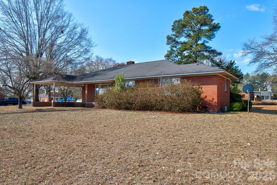 Community amenities in , Pageland (Image 27).