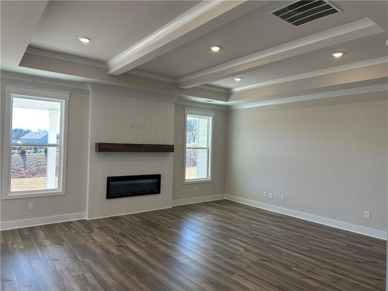 Spacious, unfurnished interior of a new home in Rosewood Lake Preserve, Hoschton (Image 17).