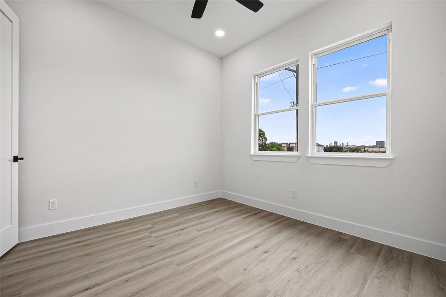 Spacious, unfurnished interior of a new home in , Houston (Image 22).