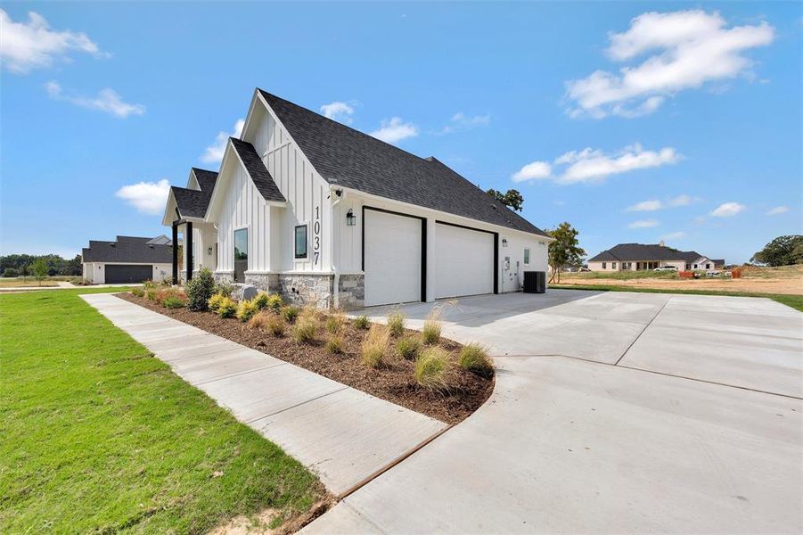 Image 33 of a home in .