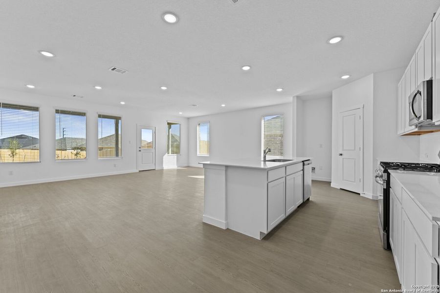 Image 26 of a home in Gatehouse: Classic Collection. Image 26 of a home in Gatehouse: Classic Collection.