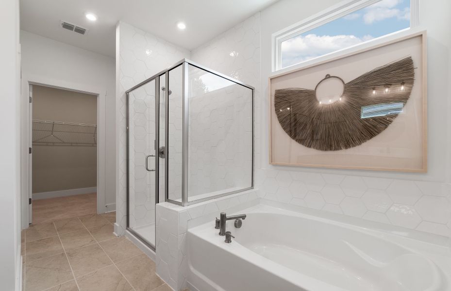 Owner's Bathroom Owner's Bathroom