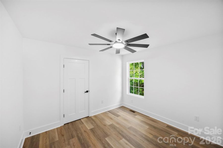 Spacious, unfurnished interior of a new home in , Salisbury (Image 29).