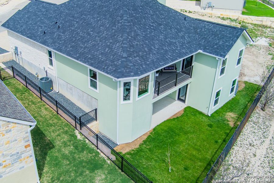 Image 22 of a home in .