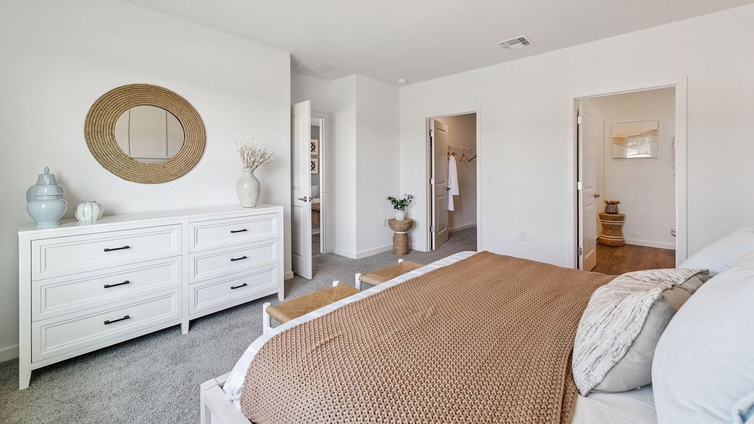 Furnished interior view inside a new home in Halifax Plantation Villas, Ormond Beach (Image 10).