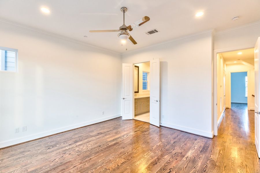 Spacious, unfurnished interior of a new home in The Brownstones at East Quarter, Dallas (Image 13). Spacious, unfurnished interior of a new home in The Brownstones at East Quarter, Dallas (Image 13).