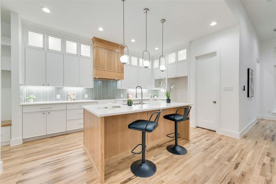 Furnished interior view inside a new home in , Dallas (Image 5).