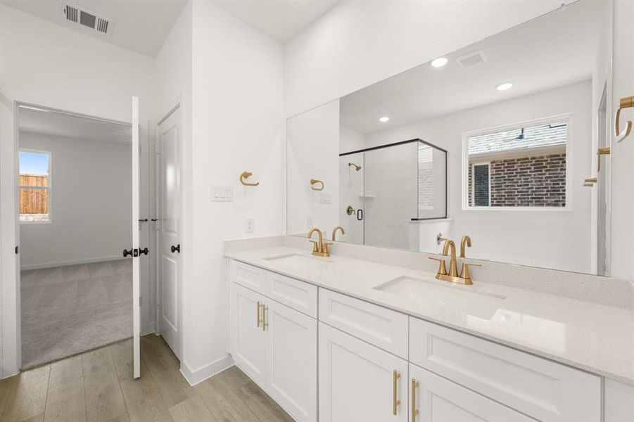 665 Tyronza- Primary Suite-5