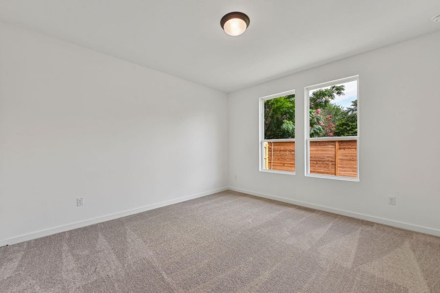 Spacious, unfurnished interior of a new home in Parkton Square, Kyle (Image 39).