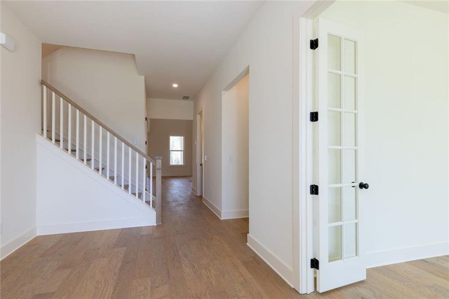 Spacious, unfurnished interior of a new home in , Gainesville (Image 23).