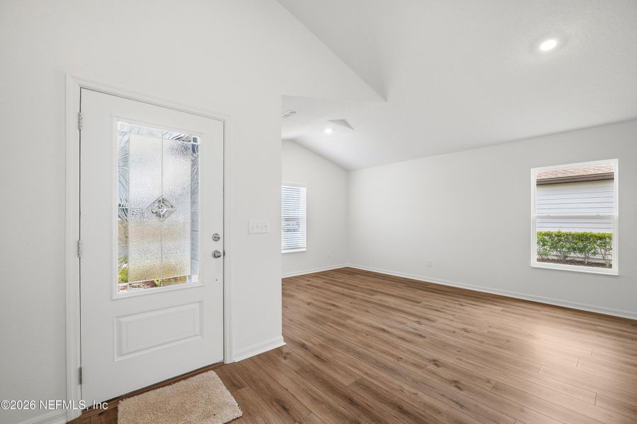 Spacious, unfurnished interior of a new home in Westport Landing, Jacksonville (Image 43).