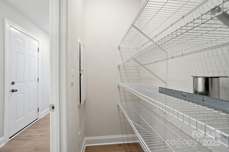 Spacious, unfurnished interior of a new home in Harrisburg Village, Harrisburg (Image 24).