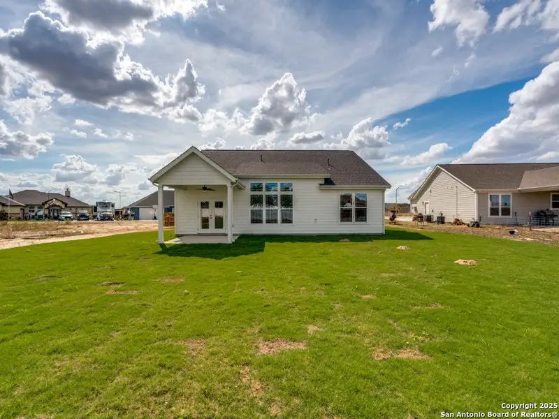 Exterior details of a home in Las Palomas Country Club Estates, La Vernia (Image 4). Exterior details of a home in Las Palomas Country Club Estates, La Vernia (Image 4).