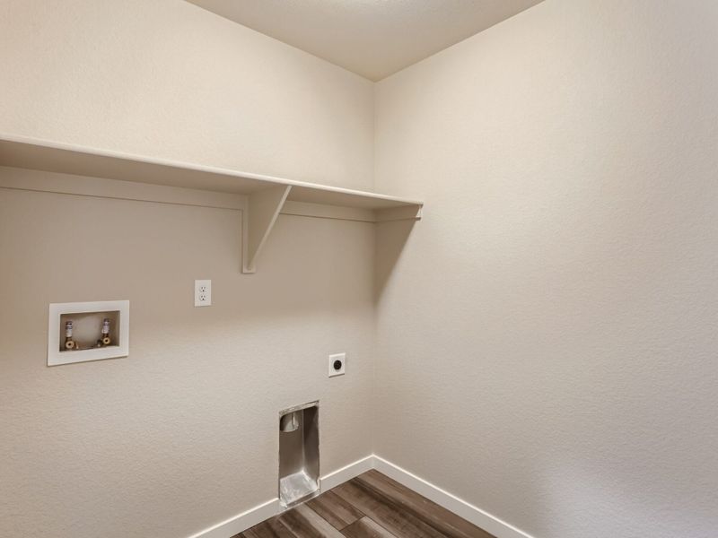 Representative unfurnished interior of a home built from the Pearl by View Homes in Lochbuie Station – Jewel Collection, Lochbuie (Image 23).