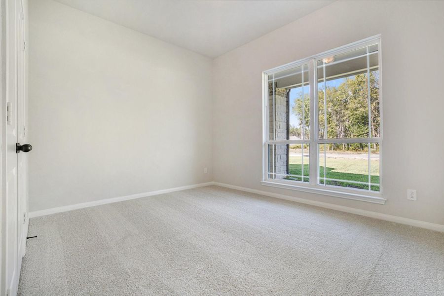 Spacious, unfurnished interior of a new home in Encino Estates, Dayton (Image 31).