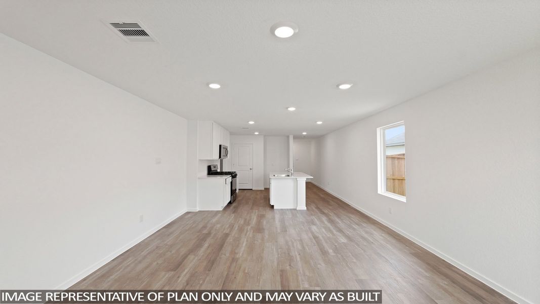 Spacious, unfurnished interior of a new home in Porters Mill, New Caney (Image 12).