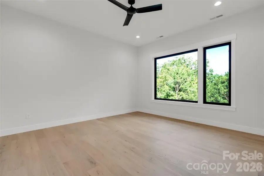 Spacious, unfurnished interior of a new home in , Horse Shoe (Image 22).