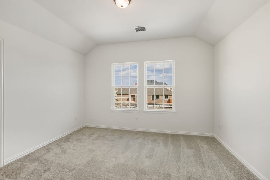 Spacious, unfurnished interior of a new home in Walden Pond, Forney (Image 30).
