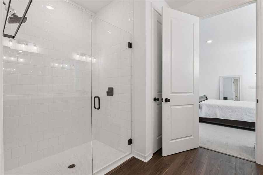 Furnished interior view inside a new home in , Minneola (Image 16).