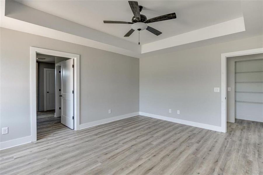 Spacious, unfurnished interior of a new home in , Hartwell (Image 22). Spacious, unfurnished interior of a new home in , Hartwell (Image 22).