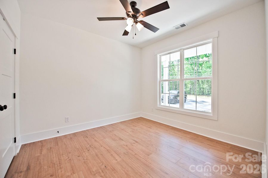 Spacious, unfurnished interior of a new home in , Concord (Image 36).