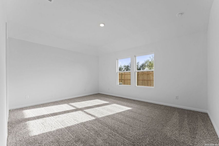 Spacious, unfurnished interior of a new home in Paramount, Kyle (Image 25).